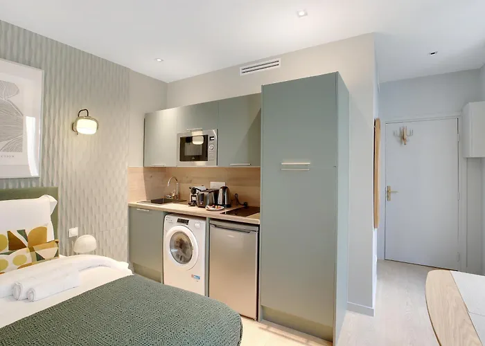 Elegant Climatise - * Neuilly-sur-Seine